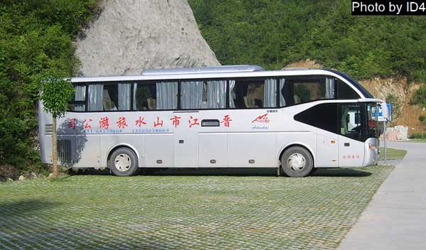 外出游玩選擇深圳旅游包車有什么好處?