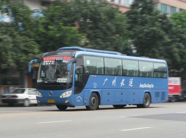 為什么廣州企業(yè)班車大量使用班車租賃？采購不是更自由嗎